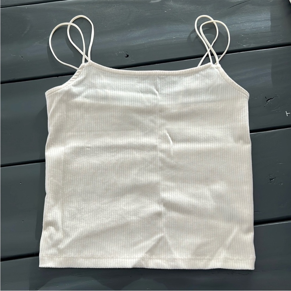 New in bag AE Strappy-Go-Lucky Cropped Tank.